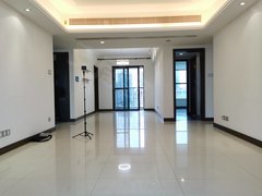 珠海香洲南屏华发新城六期 3室2厅2卫  电梯房 精装修139平米出租房源真实图片
