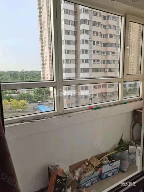 大两居 交通便利 购物方便 满五 正南朝向 近地铁 动静分离,富锦华庭