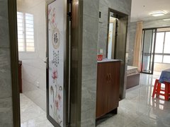 泉州晋江万达广场梅屿苑 保利上城旁 精装带阳台 民用水电 正规公寓出租！出租房源真实图片