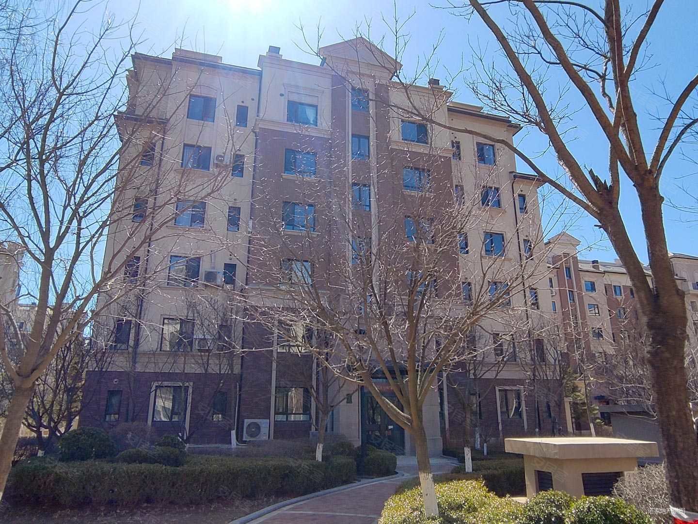 亿达春田里房龄新中间楼层精装好房满二车位充足