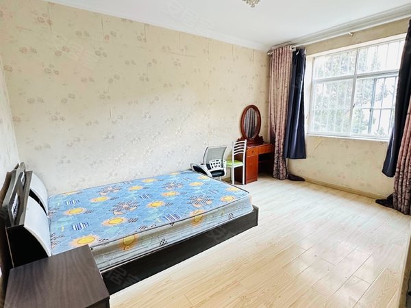 昆明西山船房片区兵器疗养院宿舍急租!二楼!