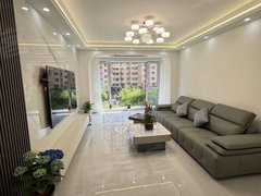 钦州钦北钦北城区世贸菲比附近 盛天华府温馨两房出租 家具家电齐全 随时看房出租房源真实图片