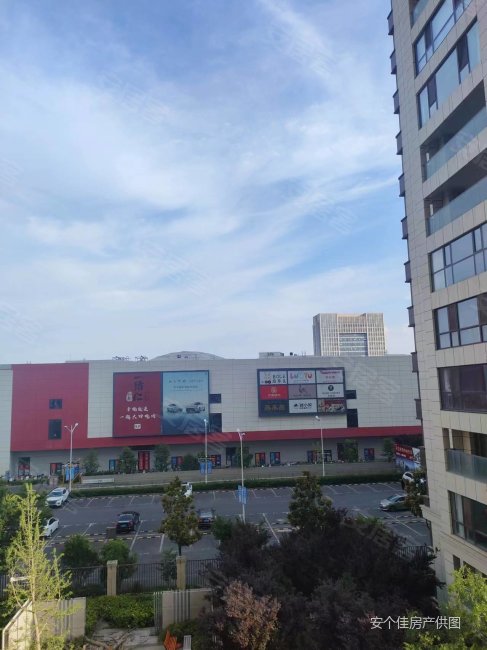 万达海之心 141平  145万  毛坯