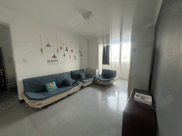 包头青山文化路丰产道一号街坊新上丰产道一号街坊  精装修  家电家具齐全  看房方便出租房源真实图片