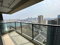 杭州湾绿地海湾栀海苑两室两厅一卫，免费停车，看中可谈