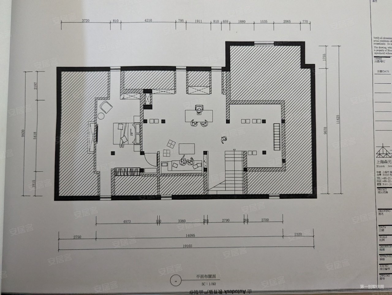 世茂佘山庄园(一期)6室3厅8卫885.89㎡南北10500万