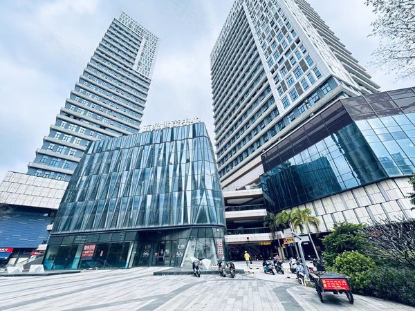 南宁良庆良庆镇五象世茂中心包网络 五象世茂中心 一房一厅民水民电 3