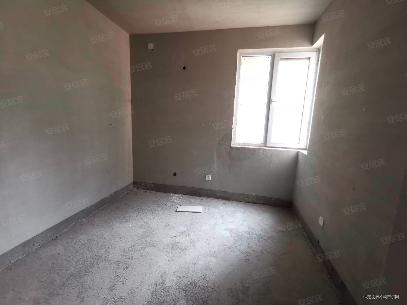 维多利亚上院2室2厅1卫84.39㎡南64万