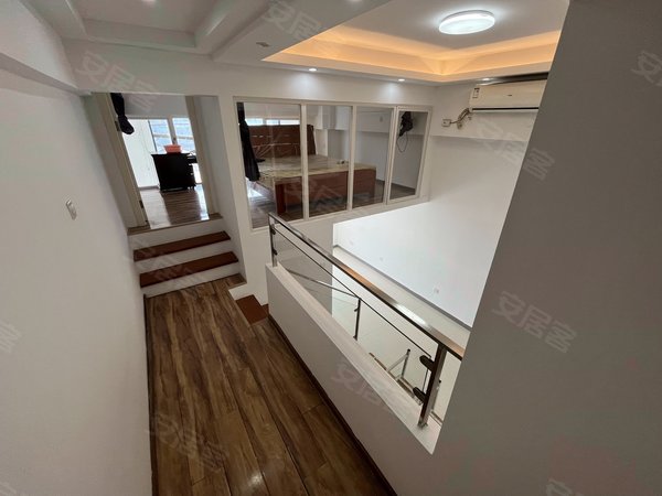 深圳龙岗平湖华南城青创 华南城 青创公寓 熙景城对面 平湖广场 三房