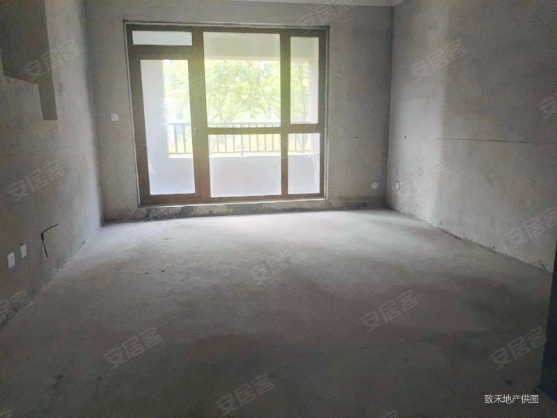 6层电梯洋房 带地上车位 120万 套三双卫,龙山上郡二手房,120万,3室2