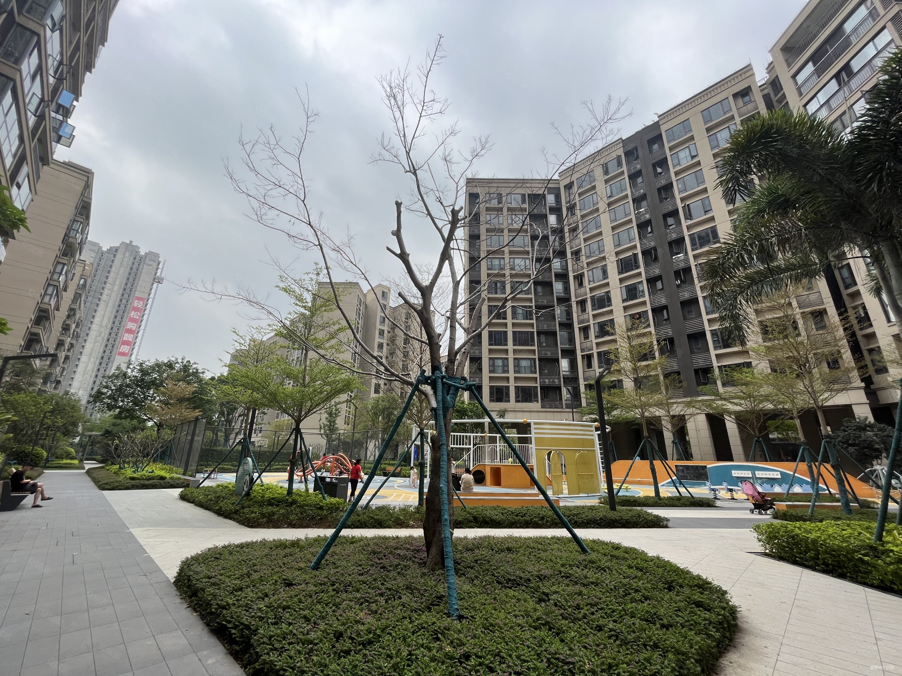 保利珑玥公馆(还有30万空间)精装修现楼清货 南向四房两卫