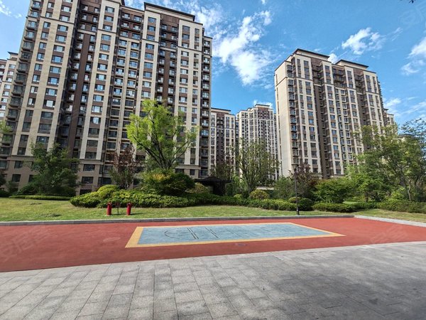 青岛黄岛隐珠中建锦绣城五期和园地铁口,锦绣城和园,一梯一户,套四