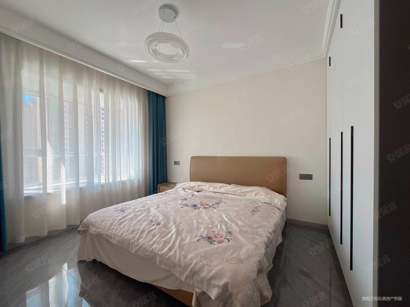 上东丽景2室2厅1卫93.12㎡南70万