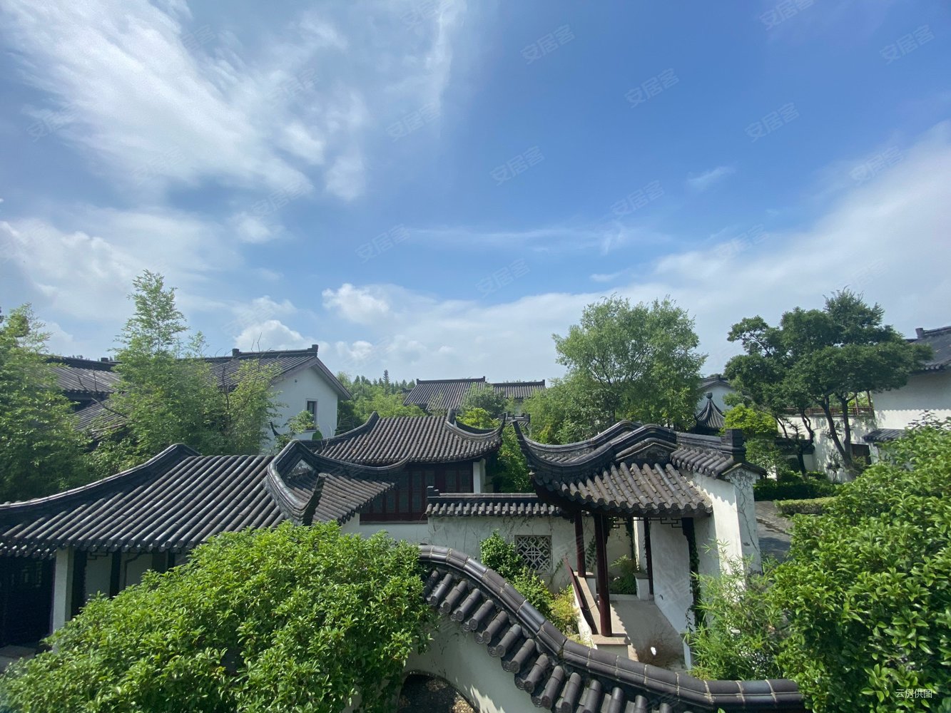 天伦随园(昆山)4室3厅4卫253㎡南北1880万