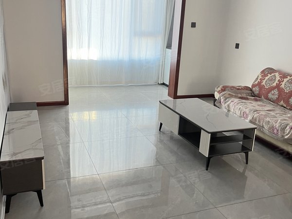 晋中榆次万达广场锦绣园迎宾街一中实验旁锦绣园家具家电齐全.