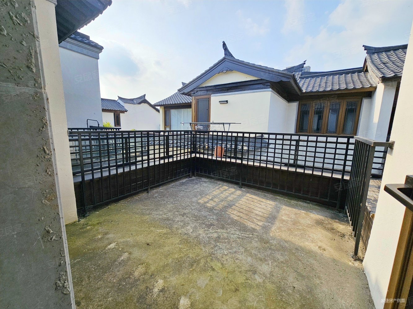 尹山湖九龙仓碧堤半岛别墅 新中式风格 桃花源系列产品 急售