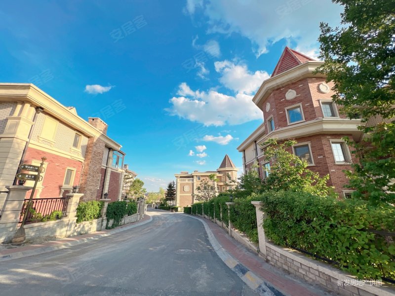 长春房产网>长春二手房>净月二手房>福业广场二手房>御翠园长春>