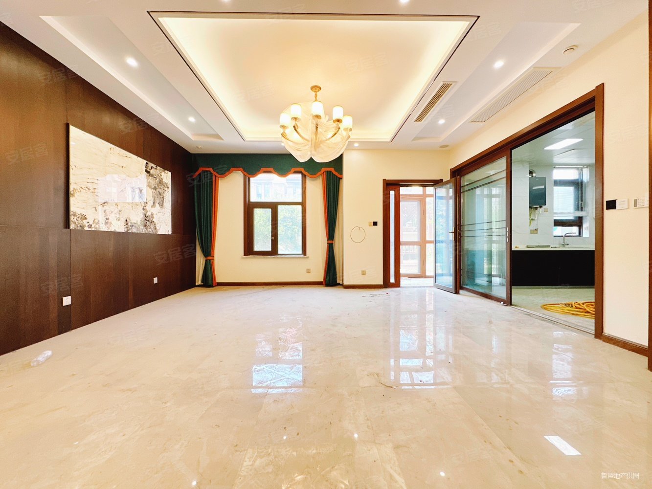 青啤沂河美域(南区别墅)7室4厅5卫384.84㎡南北620万