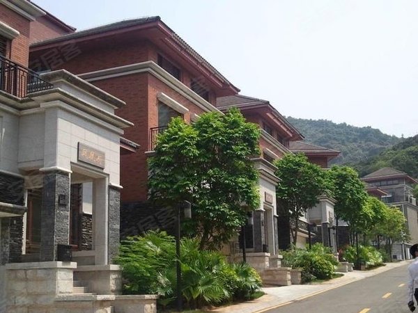 深圳罗湖莲塘仙湖山庄(二期别墅)莲塘独栋别墅带超大花园仅租58888元