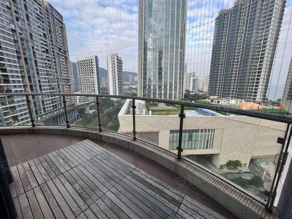 深圳盐田沙头角蓝郡广场蓝郡广场 复式结构 精装修 看房方便出租房源