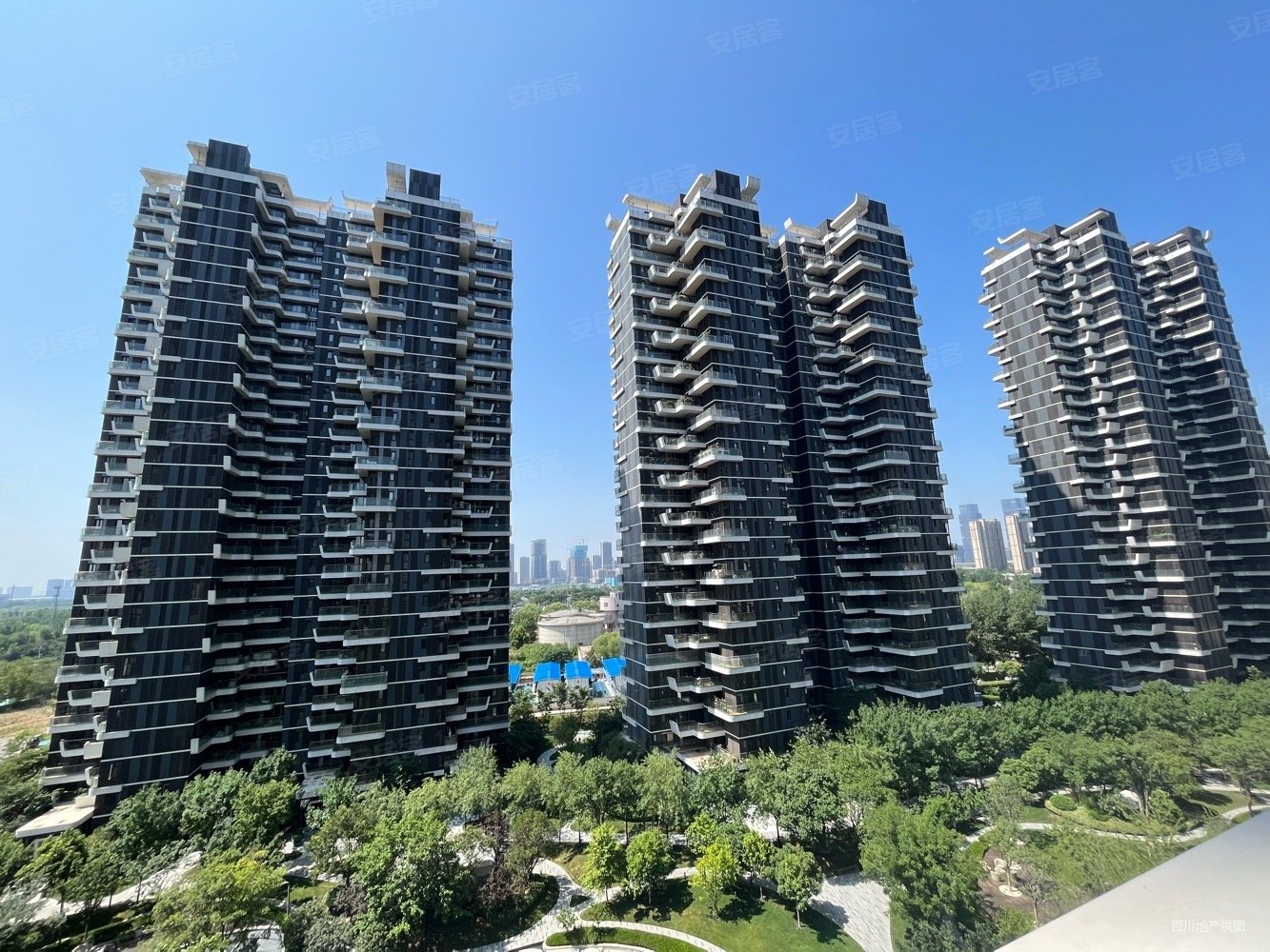 游泳池 毛坯出售,瀚海晴宇二手房,2500万,6室2厅,6卫,760平米-郑州