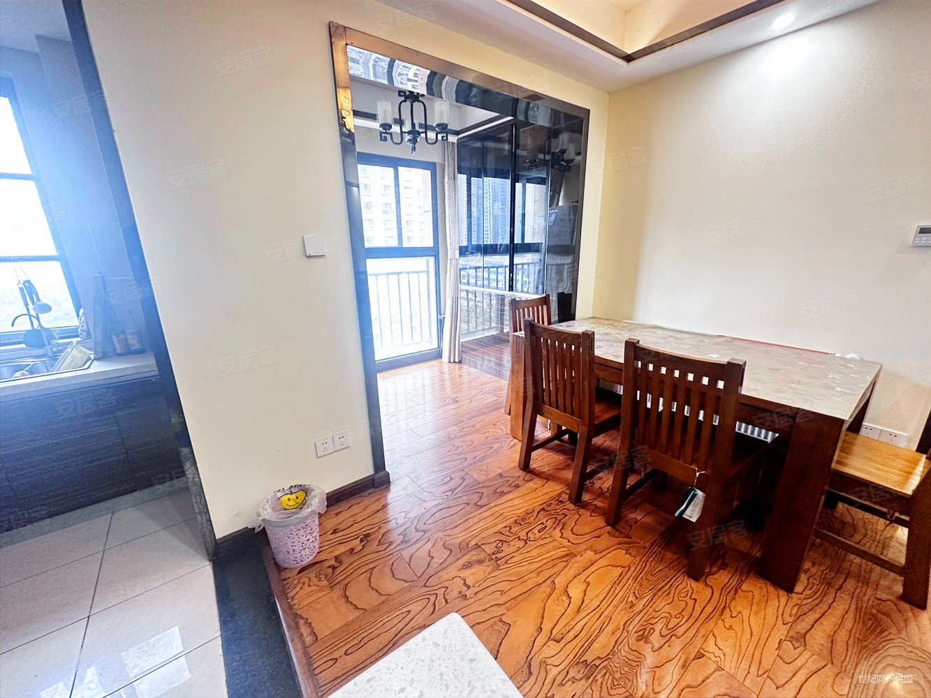 中建开元公馆3室2厅2卫108.51㎡南北151万