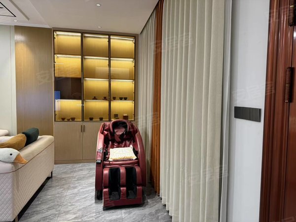 金华东阳东阳市中心海德公园(别墅)拍摄 直播 工作生活两不误 生活设备一应俱全 带院子 现代风出租房源真实图片