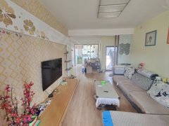 南阳卧龙卧龙岗火车站旁铁路小区精装三室家具家电齐全拎包入住小区免费停车出租房源真实图片