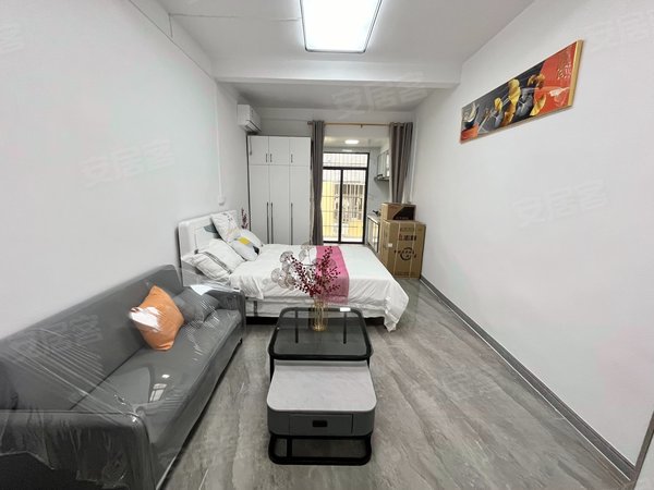 南岭大单间 精装修电梯房 民水电带家私 近购物广场出租房源真实图片