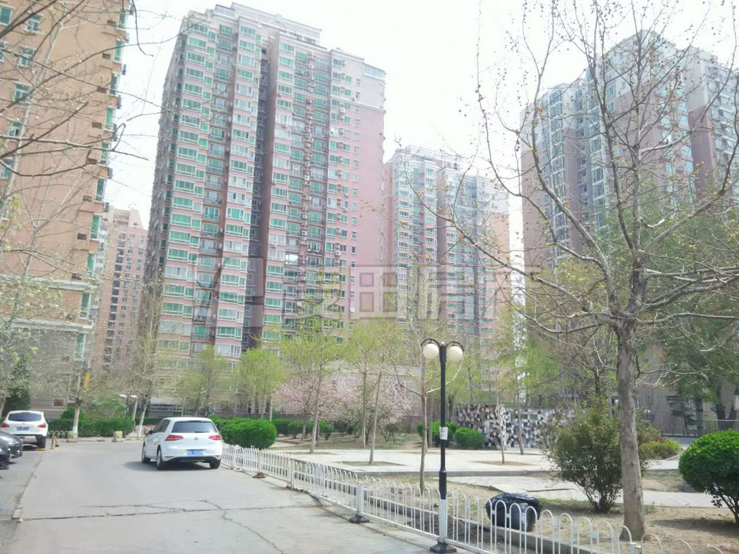 方舟苑2室2厅1卫93㎡东北715万