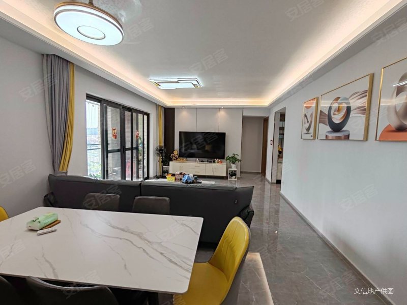 品秀星图大型社区精装四房20x车车位足附送家电