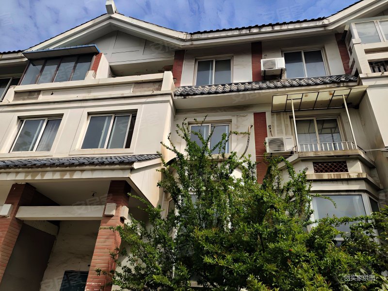 郑州房产网>郑州二手房>惠济二手房>开元路二手房>水映唐庄(别墅)>