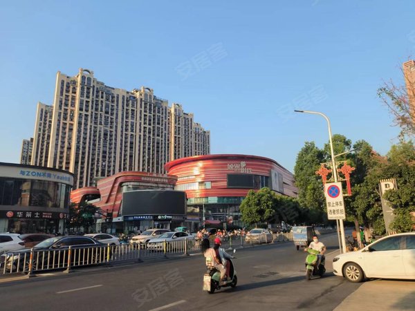 抚州临川临川锦绣华庭可短租 硕果旁边 出门商场 ,全新精装 拎包入住