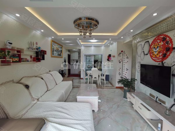 重庆合川合川大学城东邦花果山花果山精装三居室 住家装修  随时看房