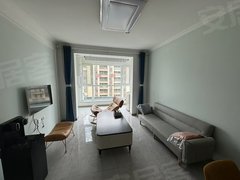 烟台开发区高级中学嵛景华城精装三室出租可押一付一拎包入住交通便利临近万华班车点出租房源真实图片