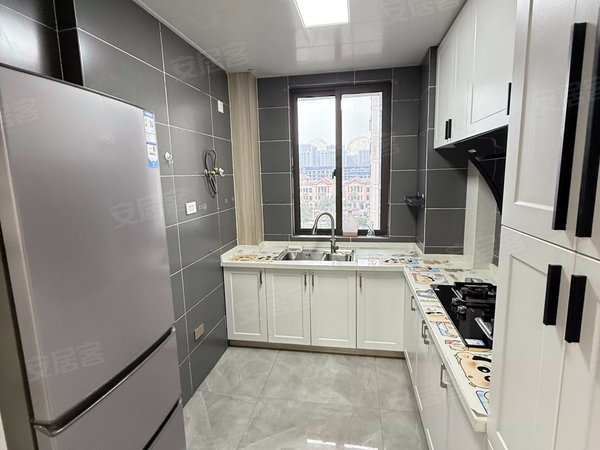 海宁长安镇农发区鸿翔东方郡长安仰山郡！精装三房出租！好楼层！边套出租房源真实图片