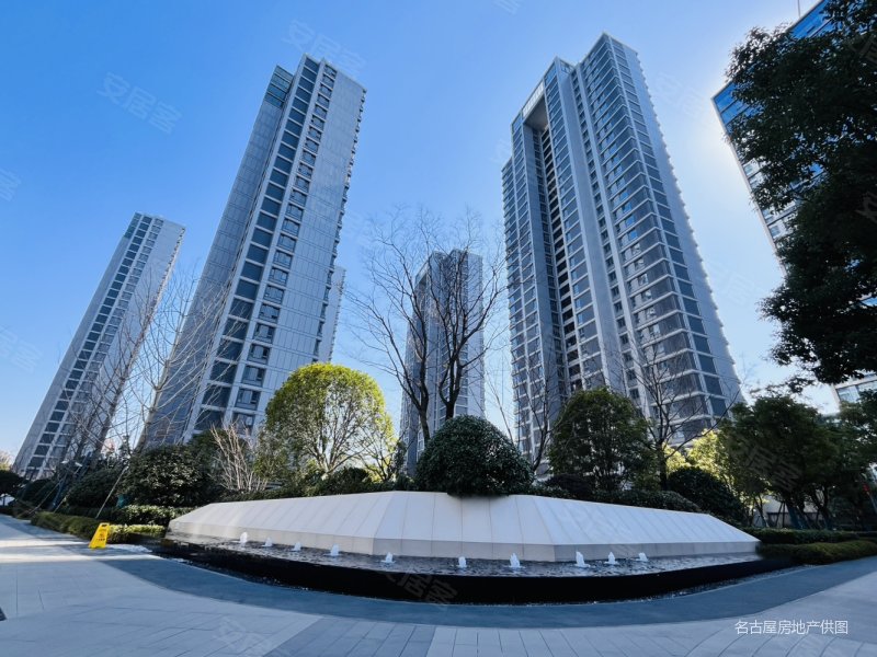 30万升级精装3房,屋况非常好!着急卖
