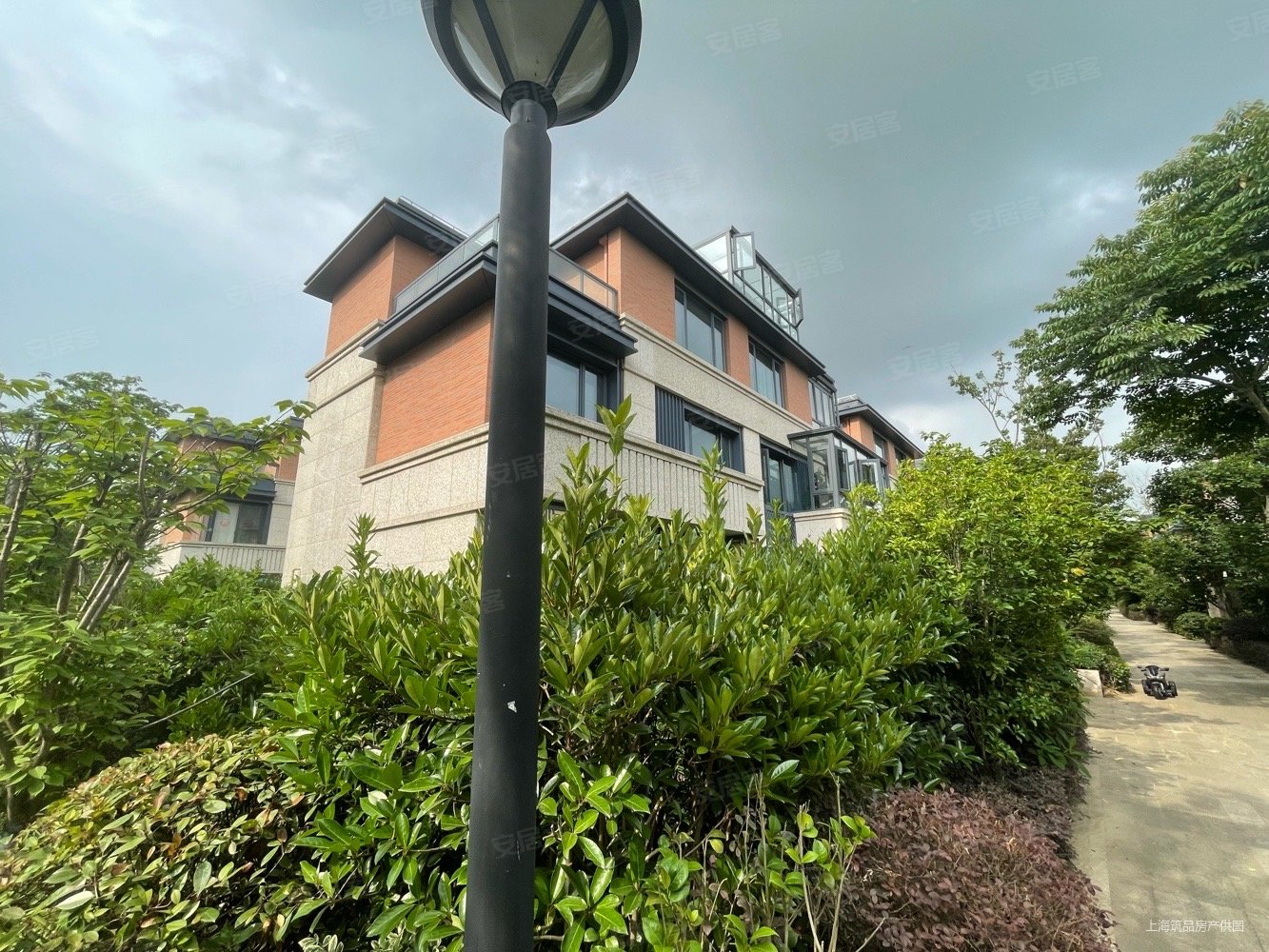 上海房产网>上海二手房>青浦二手房>朱家角二手房>海上湾鹭居(别墅)>