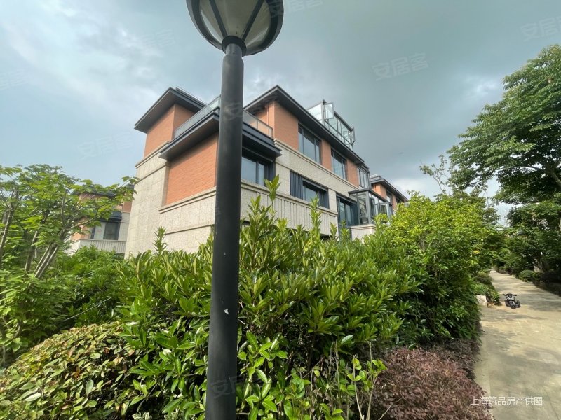 海上湾鹭居(别墅)4室2厅3卫136㎡南北680万