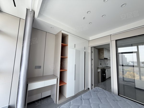 金华浦江县浦江城东一点红大道177号楼本人房東，精装修公寓出租，随时看房，停车方便，押一付一。出租房源真实图片