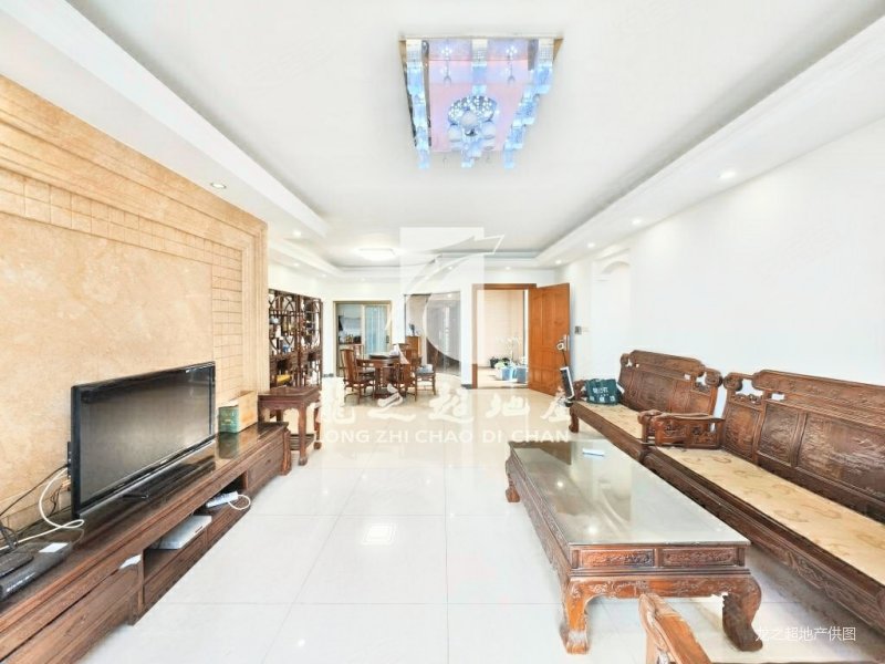 海悦新城3室2厅2卫143.62㎡北250万