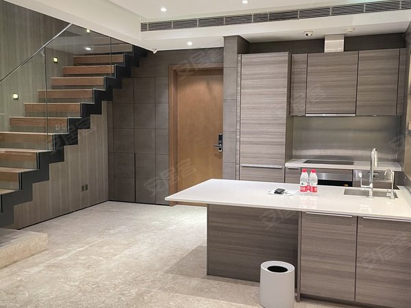 上海静安西藏北路华侨城苏河湾行政公馆(一期)劲爆苏河湾上复试两房