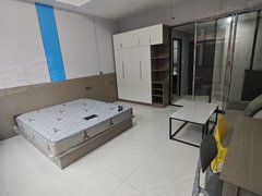 武义县城南城南片区押一付一，停车方便，拎包入住，随时看房，家电齐全，实墙隔音。出租房源真实图片