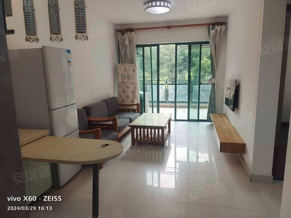 【多图】阳光绿地家园,翠竹租房,超大阳台看泳池精装修3房全齐出租看