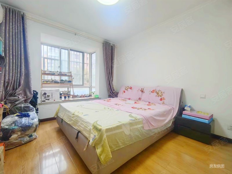 托乐嘉花园精装修居住时间少临近地铁