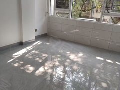 桂林秀峰十字街中心广场两江四湖边2房1厅3楼齐精装1600元有真实图片出租房源真实图片