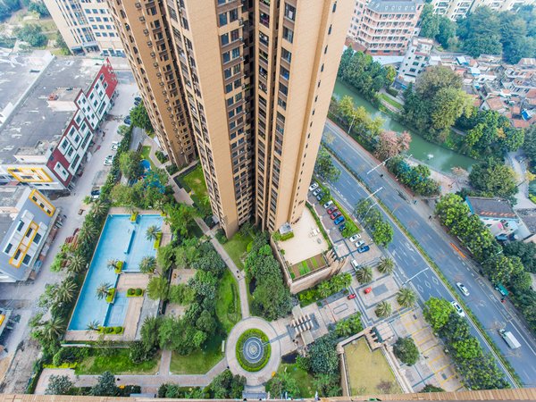 佛山禅城朝安时代云图(一期)时代云图,南向样板间3房2卫出租,近地铁