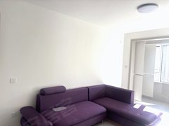 日照东港开发区大韩佳苑电梯好楼层精装三室部分家具家电带车位月租850出租房源真实图片