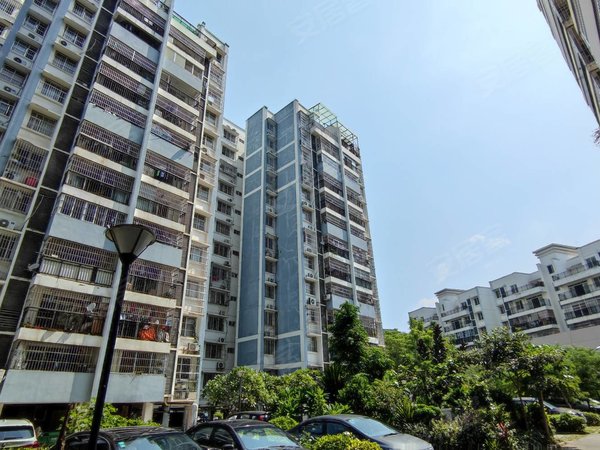 南宁西乡塘大学东路金水湾花园北区鲁班地铁口 电梯三房 配齐只租1500