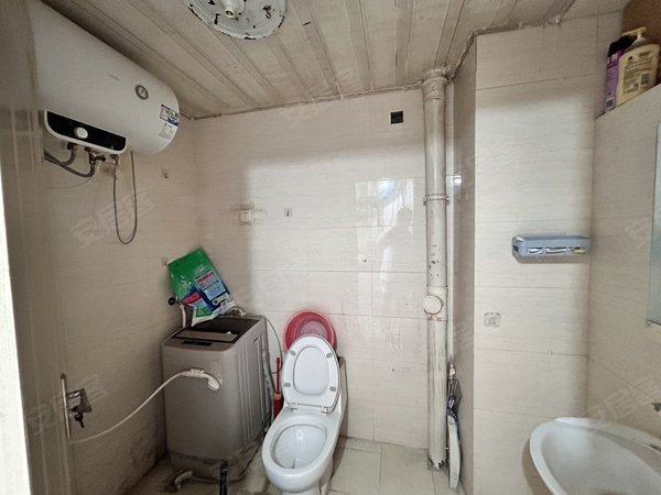 欧尚花园!精装修公寓!家具家电齐全!